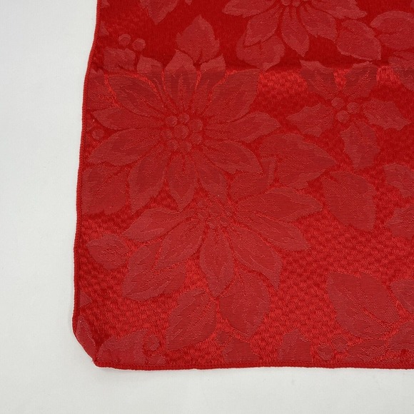 4 Red 16" Fabric Napkins Floral Flowers Poinsettias Christmas Holiday Everyday - Picture 3 of 5
